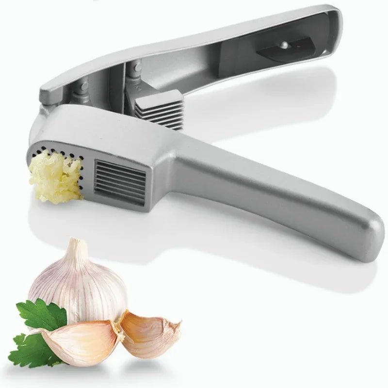 2-in-1 Garlic Press and Slicer – Durable Zinc Alloy Kitchen Tool for Effortless Garlic Preparation 4