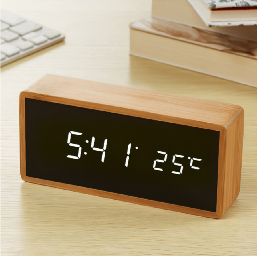 Alarm Clock Bamboo LED Display 15 x 7 x 4.5 cm USB Battery, Compact Design 1