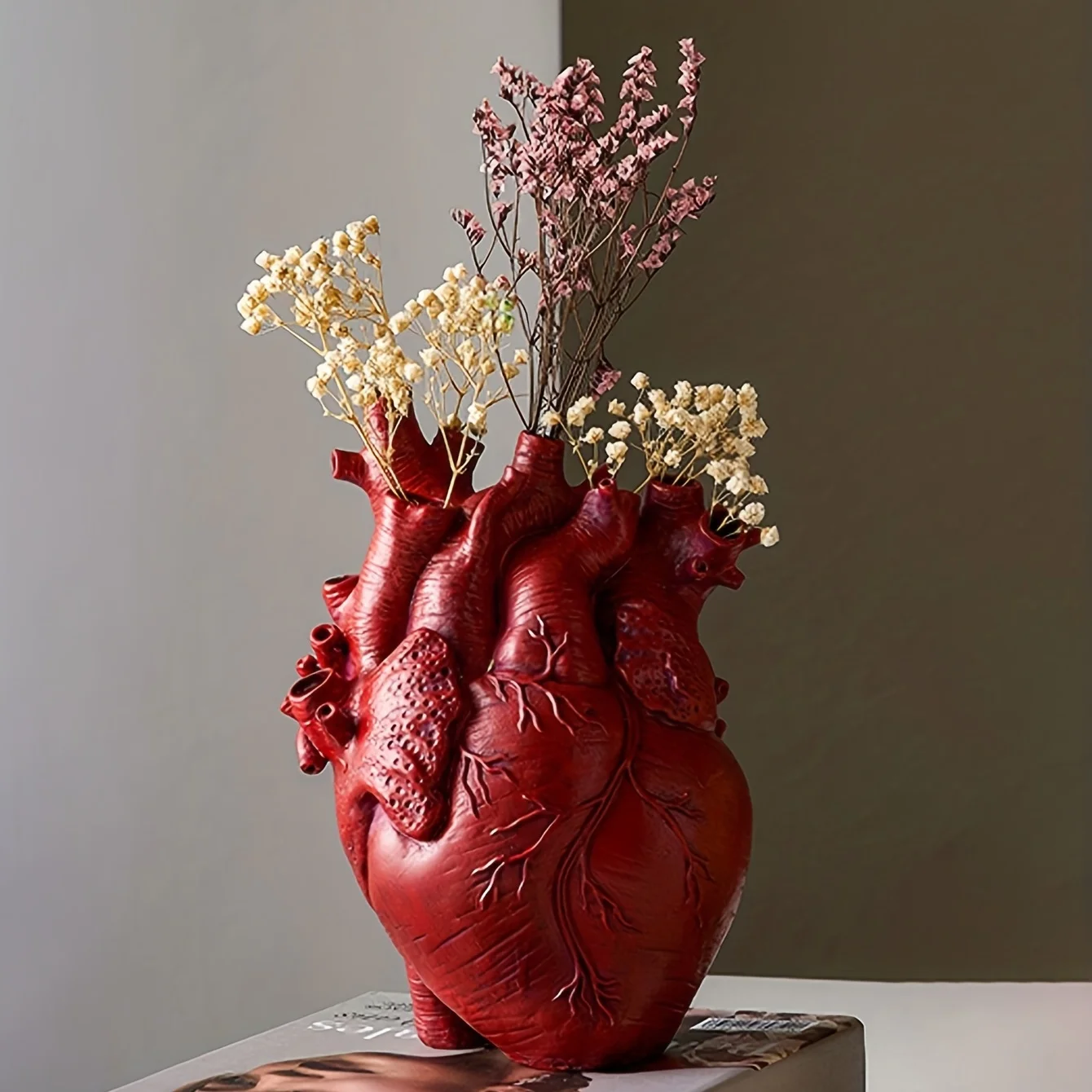Anatomical Heart Flower Vase - Unique Resin Design for Fresh & Dried Flowers 8