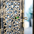 Arabesque Metal Lantern - Elegant Garden Lighting with Intricate Patterns 6