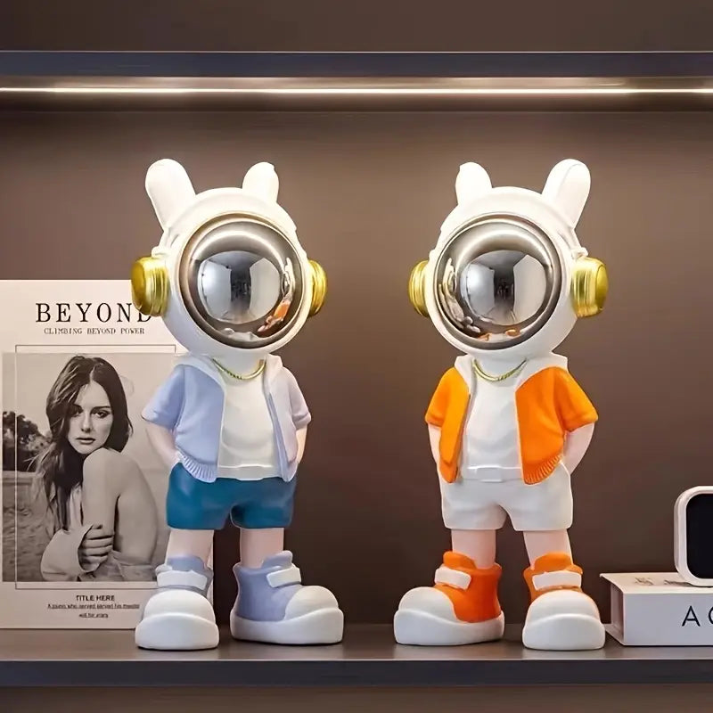Astronaut Figurine - Unique Modern Art Décor for Home & Office 1