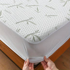 Bamboo Mattress Protector - Cooling Comfort & Breathable Fit for Queen 0