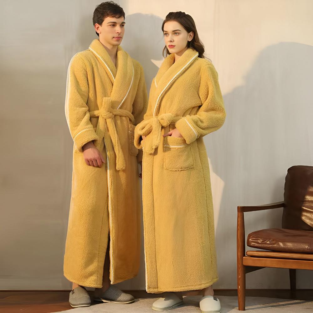 Bathrobe - Cozy Coral Fleece Mens Robe for Year-Round Comfort 1