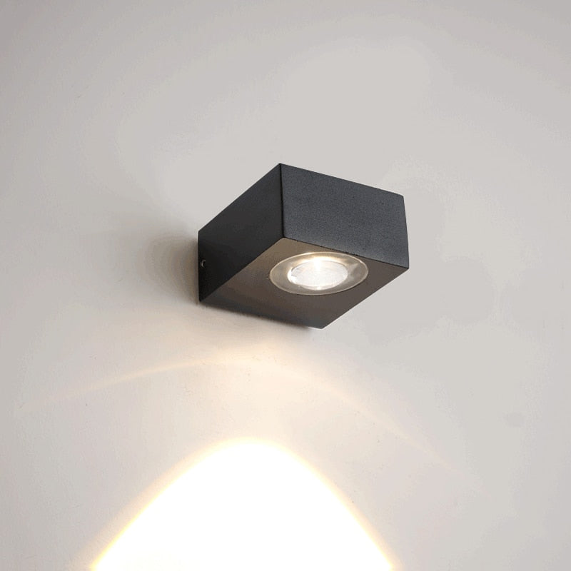 Black Waterproof Outdoor Wall Lamp – Dual Direction LED Wall Sconce Lighting for Elegant Outdoor Ambiance 2