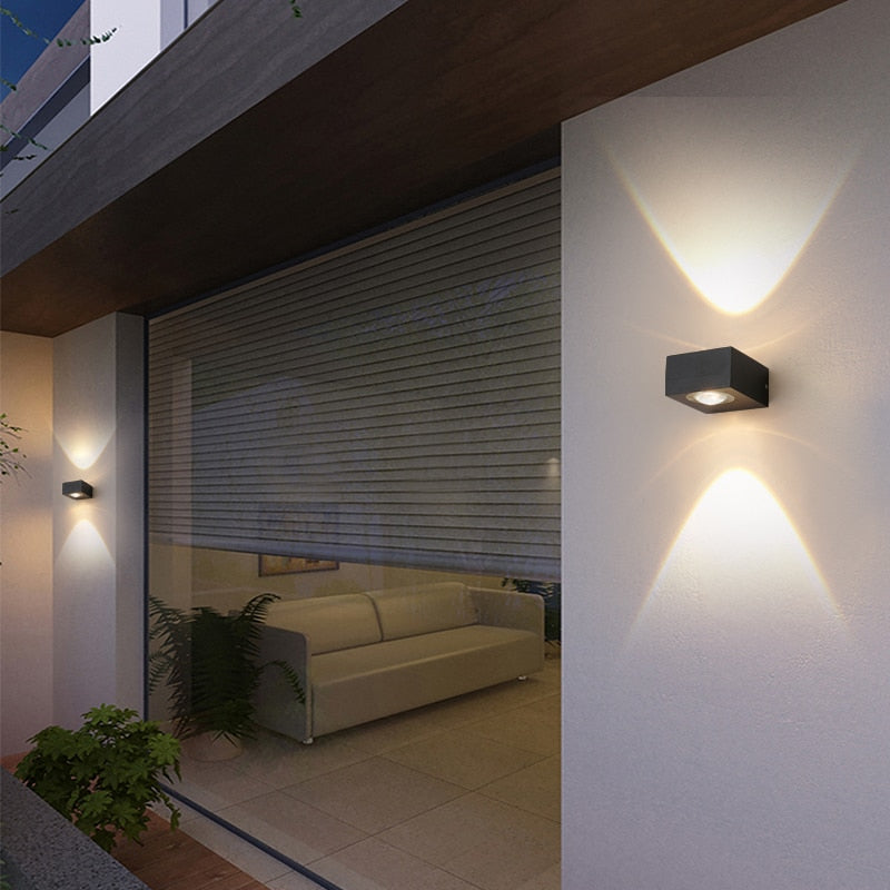 Black Waterproof Outdoor Wall Lamp – Dual Direction LED Wall Sconce Lighting for Elegant Outdoor Ambiance 3