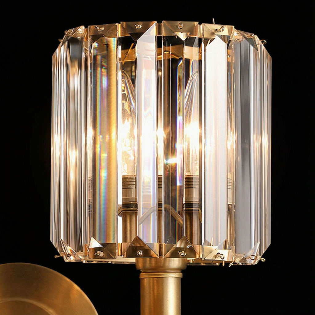 Brass Wall Sconce - Elegant Crystal Accents for Stylish Wall Lighting 4