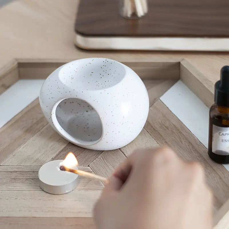Ceramic Aromatherapy Oil Burner - Elegant Design for Relaxation & Ambiance 2