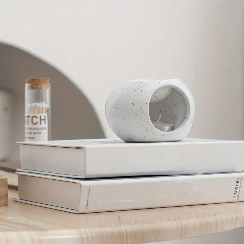 Ceramic Aromatherapy Oil Burner - Elegant Design for Relaxation & Ambiance 3