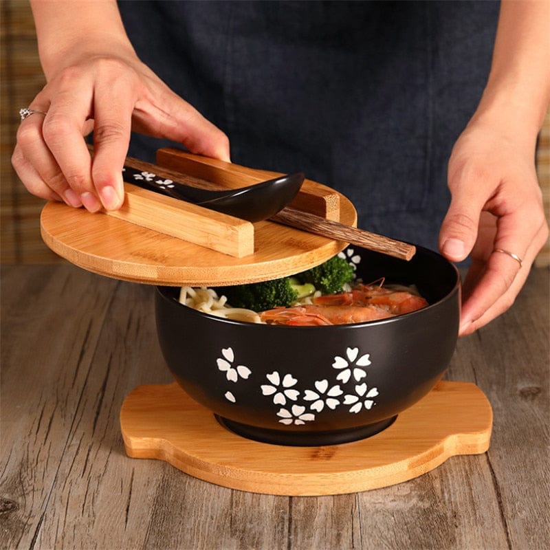 Ceramic Ramen Bowl Set with Wooden Lid and Tray - Elegant Dining Experience 1