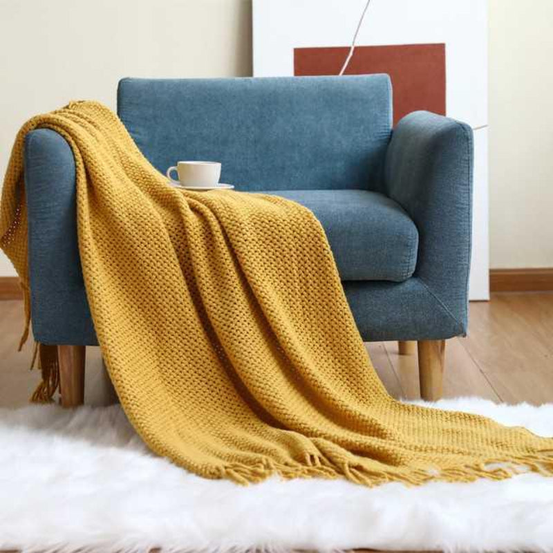 Chunky Knit Blanket - Soft, Warm & Cozy Throw for Home Decor 2
