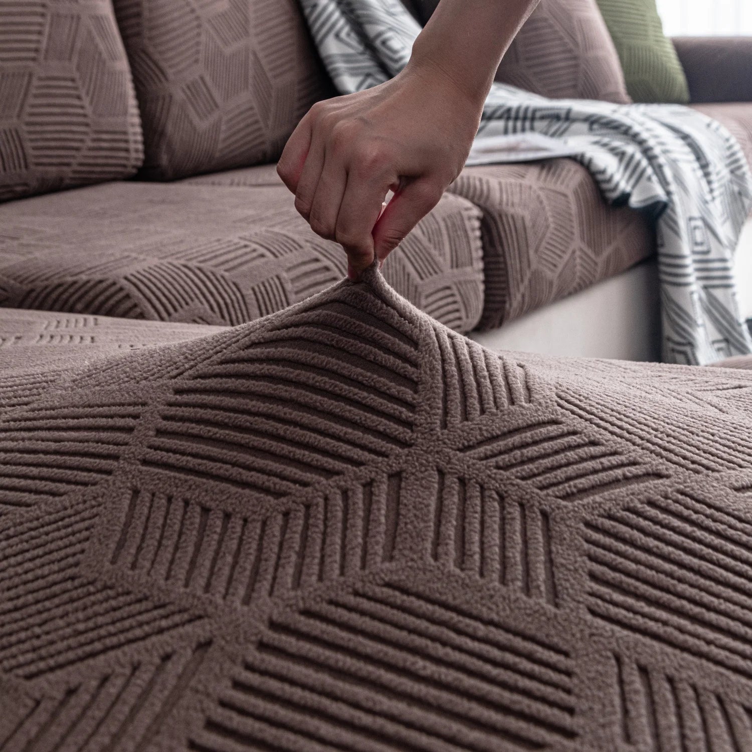 Coverfect Fitted Mattress Cover - Stylish Geometric Plush Design 8