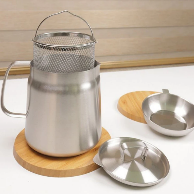 Deep Frying Pot with Oil Strainer, Fine Mesh Strainer, Pouring Spout, Oil Storage 2