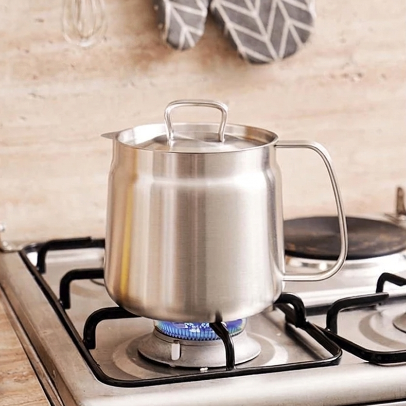 Deep Frying Pot with Oil Strainer, Fine Mesh Strainer, Pouring Spout, Oil Storage 5
