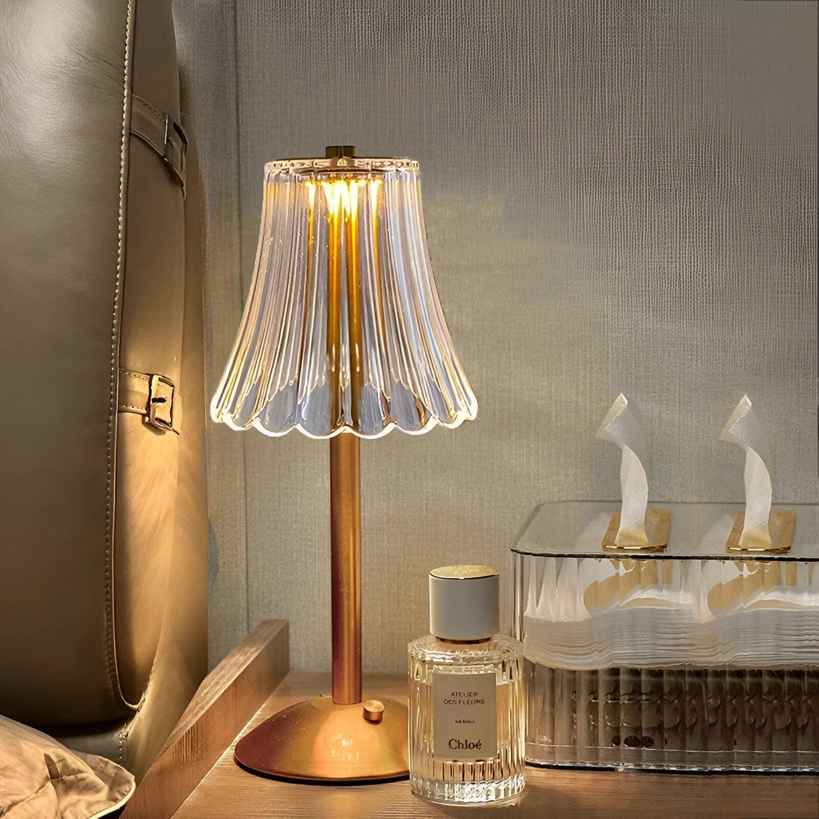 Dimmable Cordless Table Lamp with Rechargeable Battery – Elegant Vintage Design for Bedside or Desk Use 7