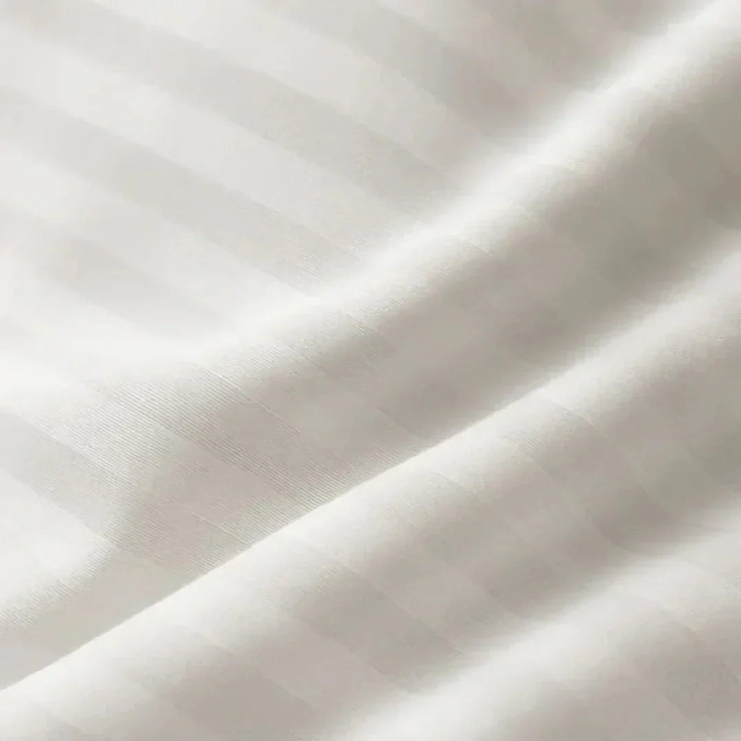 Satin Stripe Duvet with a Soft, Elegant Finish-Duvet cover-Homely Dreams-Red-140x200cm-50x70cm-Homely Dreams