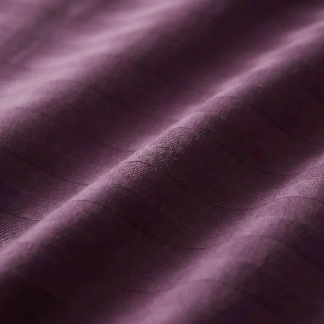 Satin Stripe Duvet with a Soft, Elegant Finish-Duvet cover-Homely Dreams-Red-140x200cm-50x70cm-Homely Dreams