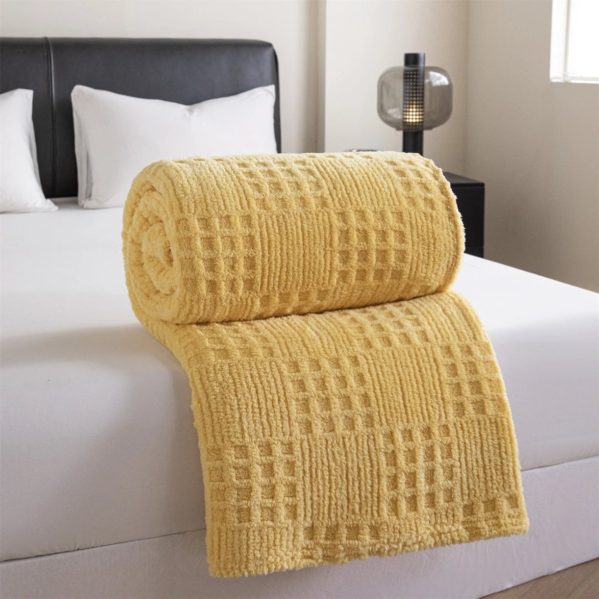 EASYCOZY Velvet Blanket - Luxurious Warmth & Cozy Waffle Design 2