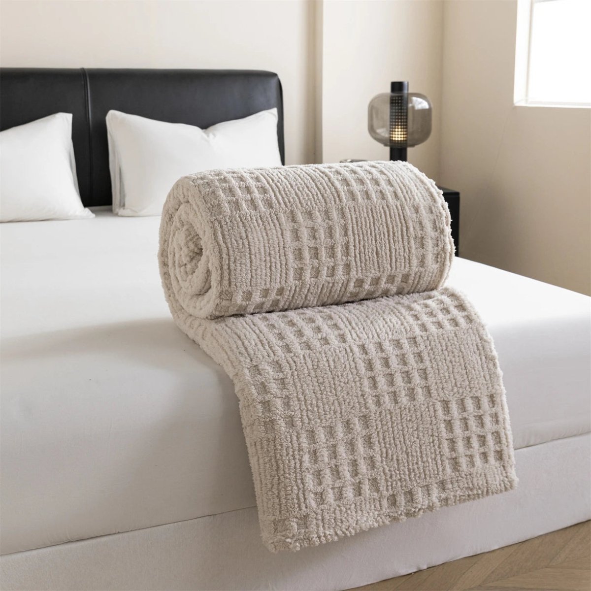 EASYCOZY Velvet Blanket - Luxurious Warmth & Cozy Waffle Design 5
