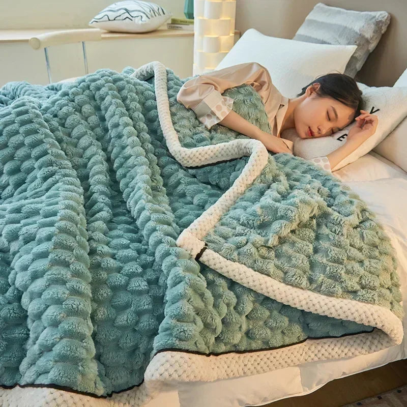 Flannel Blanket - Ultra-Soft Warmth for Cozy Autumn Evenings 2