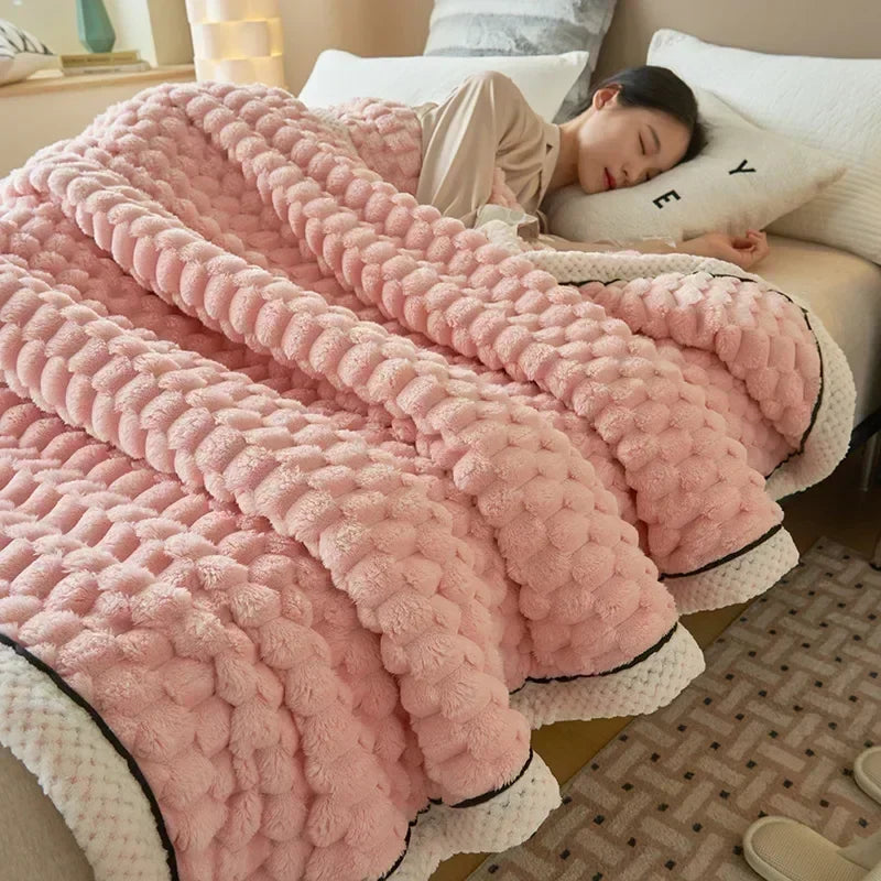 Flannel Blanket - Ultra-Soft Warmth for Cozy Autumn Evenings 4