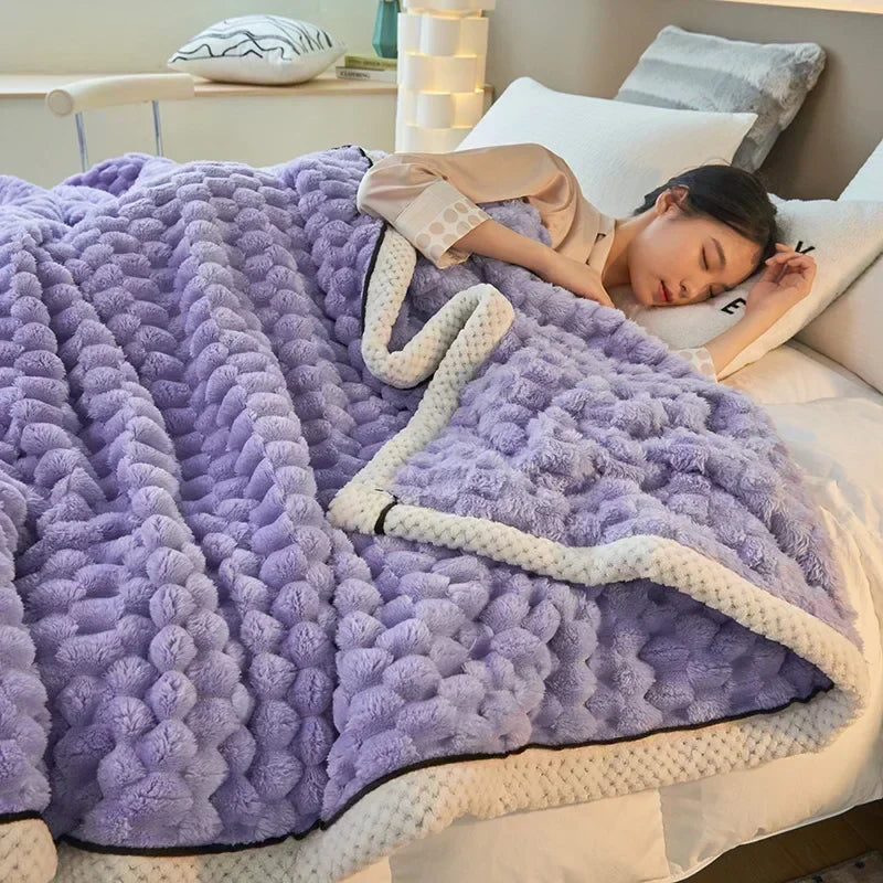 Flannel Blanket - Ultra-Soft Warmth for Cozy Autumn Evenings 8