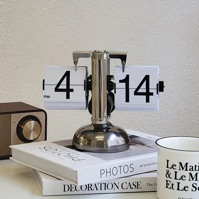 Flip Clock 21 x 9.8 x 16.5 cm Stainless Steel PVC ABS Battery Operated, Modern Functionality 4