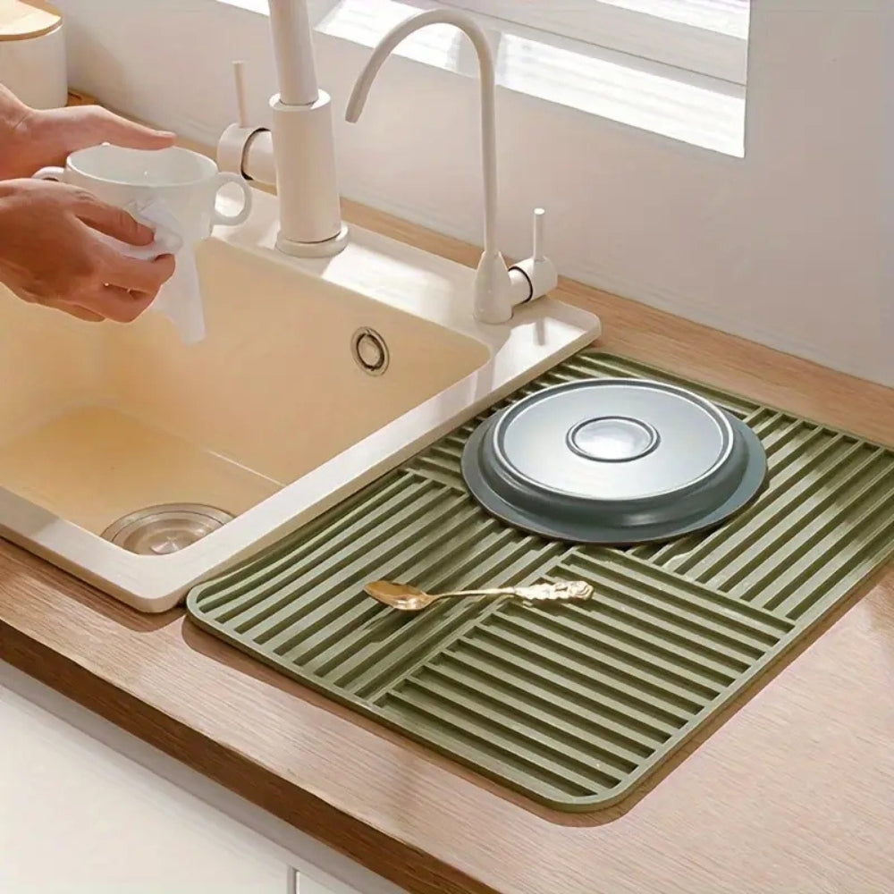 Foldable Silicone Dish Drying Mat - Heat-Resistant & Space-Saving 2