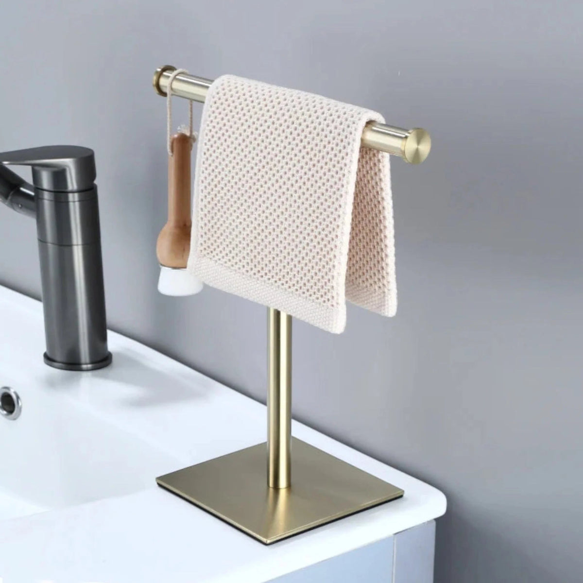 Freestanding Metal Hand Towel Rack - Space-Saving & Stylish Design 5