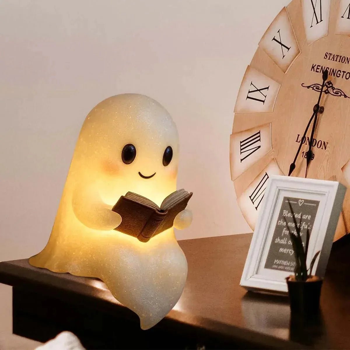 Ghost Night Light - Unique LED Lamp for Cozy Bedroom Ambiance 2
