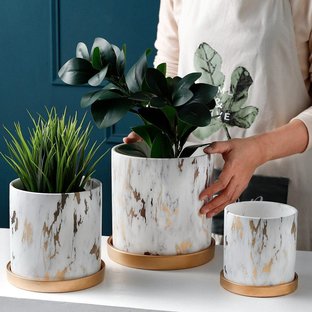 Golden Labyrinth Planters - Elegant Ceramic & Porcelain Design 0