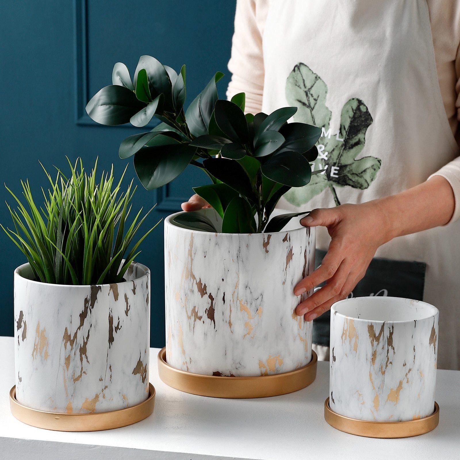Golden Labyrinth Planters - Elegant Ceramic & Porcelain Design 0