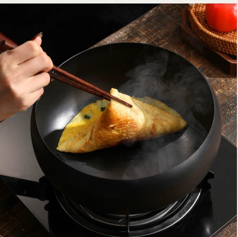 Hand-Forged Cast Iron Skillet Ð Lightweight, Non-Toxic, Long-Lasting Cookware 8