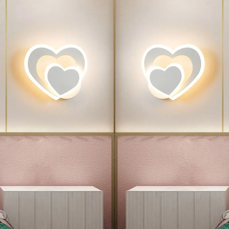 Heart Wall Light - Cozy LED Sconce for Romantic Ambiance 4