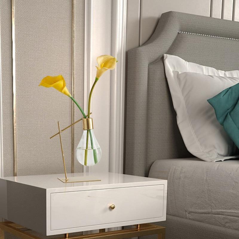 Lightbulb Propagation Vase - Stylish Indoor Gardening Solution 4