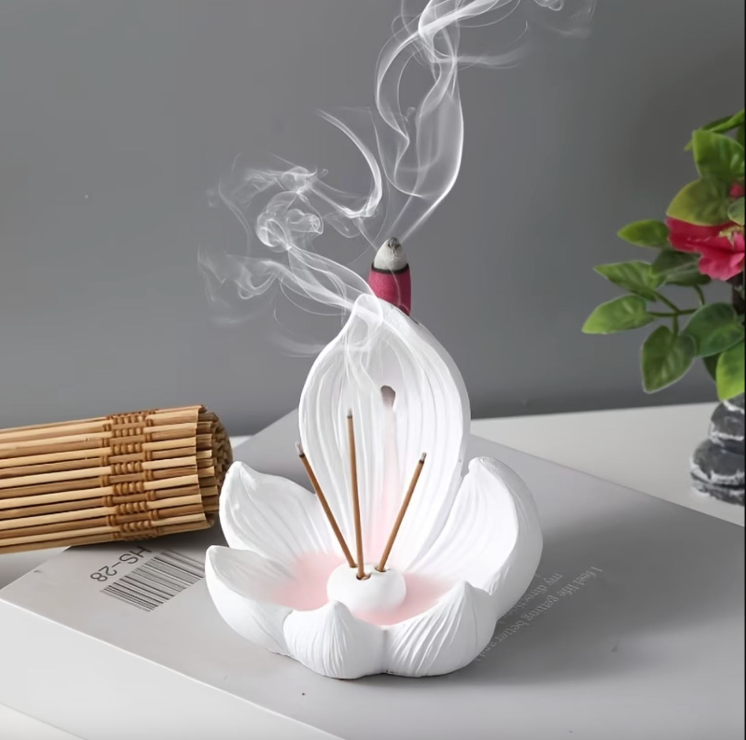 Lotus Incense Fountain - Elegant Ceramic Backflow Incense Burner 0