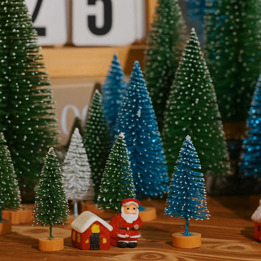 Mini Christmas Tree Set - 30 Trees with Snow Effect and Wooden Bases, 6-13 cm Tall for Winter Decorations and Crafting 10