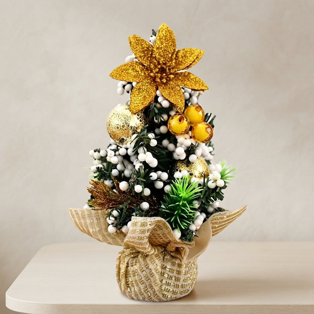 Mini Christmas Tree Set of 3 Decorated 30 cm Trees 01