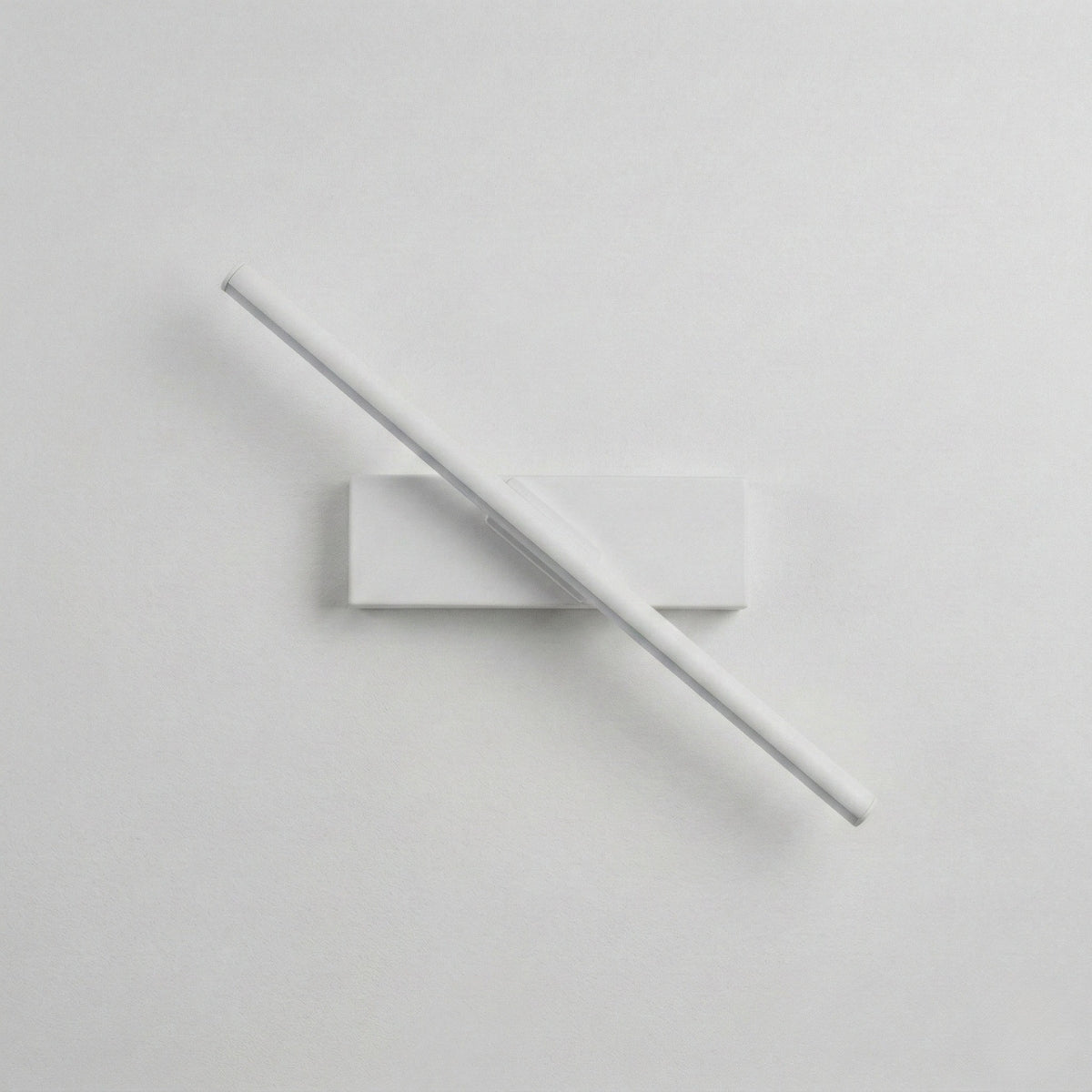 Minimalist Wall Light - Rotatable LED Fixture for Modern Interiors 1