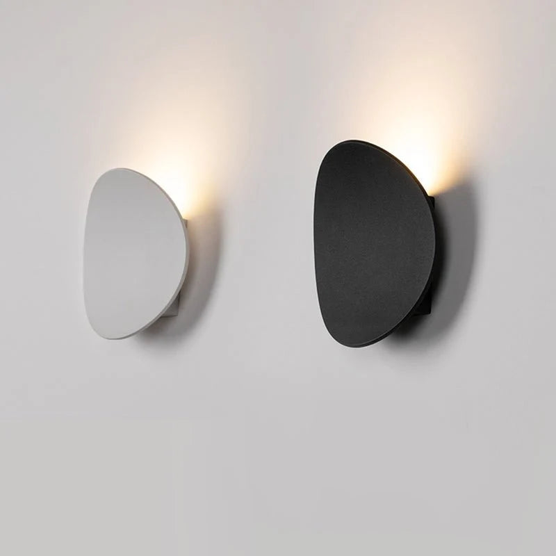 Modern Minimalist Curved Round LED Wall Sconce with Adjustable Tri-Color Lighting – Dual Installation Options, Matte Black Finish 3