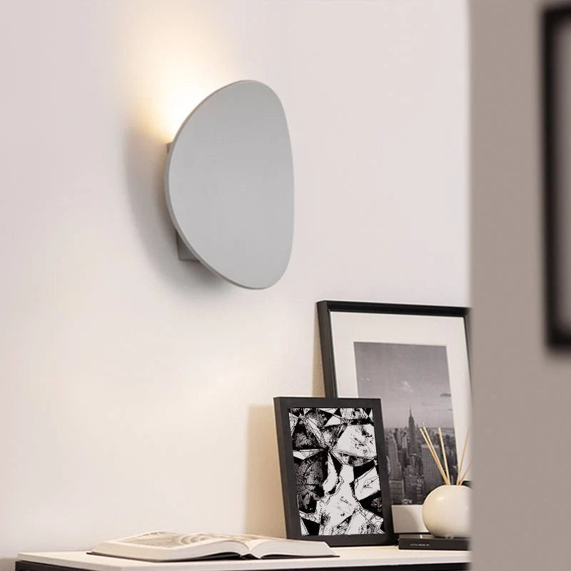 Modern Minimalist Curved Round LED Wall Sconce with Adjustable Tri-Color Lighting – Dual Installation Options, Matte Black Finish 4