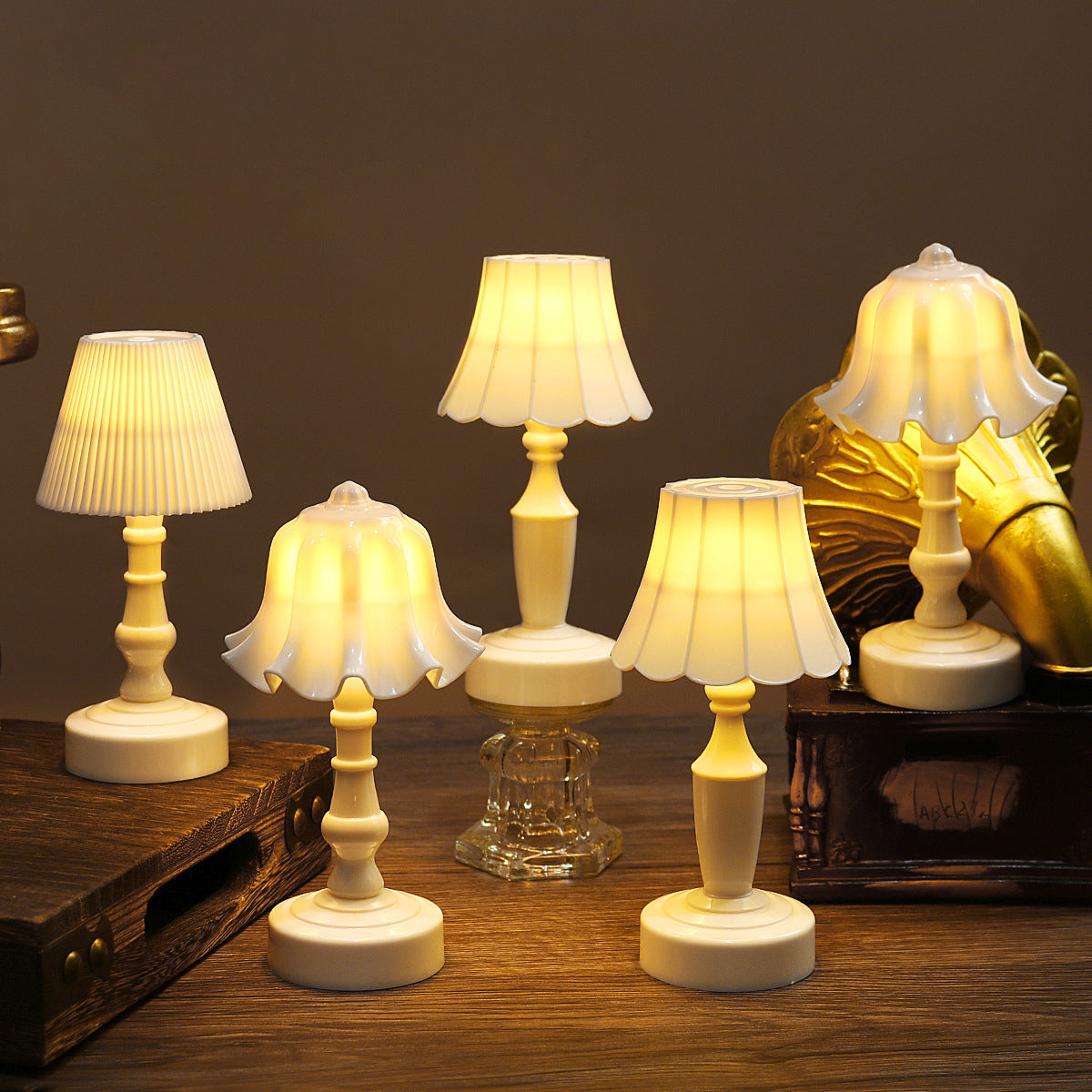Nordic Battery Operated Table Lamp - Cordless LED Bedside Lighting 3