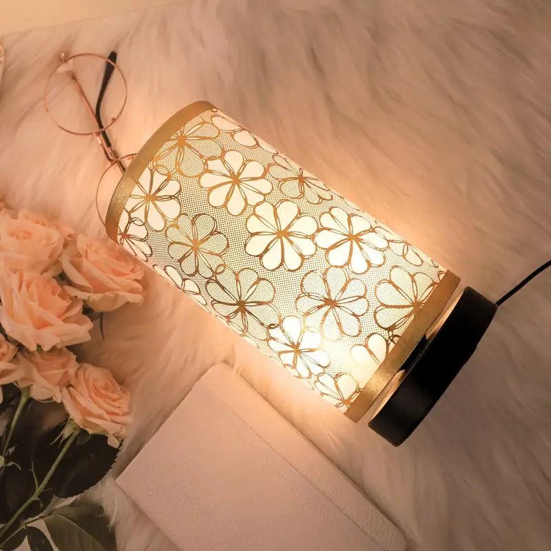 Nordic Vintage Table Lamp - USB Powered, Sunflower Shade for Bedroom & Desk 2