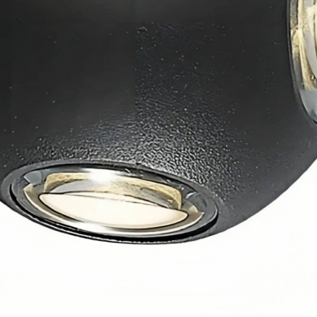 Outdoor Wall Lamp - Durable IP65 Waterproof Black Metal Design 5