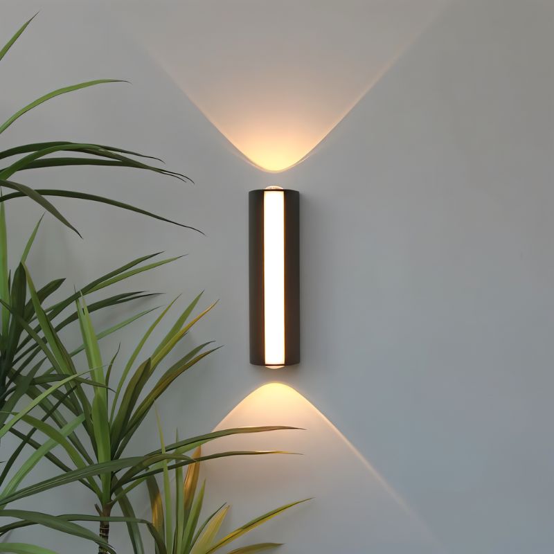 Outdoor Wall Lamp - Durable Waterproof Design & Warm Illumination 1