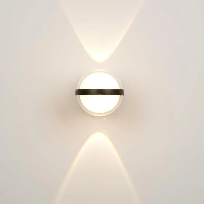 Outdoor Wall Light - IP65 Waterproof, Modern Design for Exterior Spaces 3