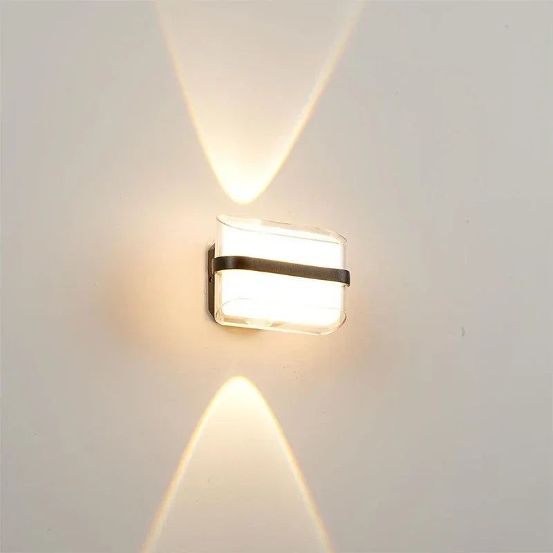 Outdoor Wall Light - IP65 Waterproof, Modern Design for Exterior Spaces 4