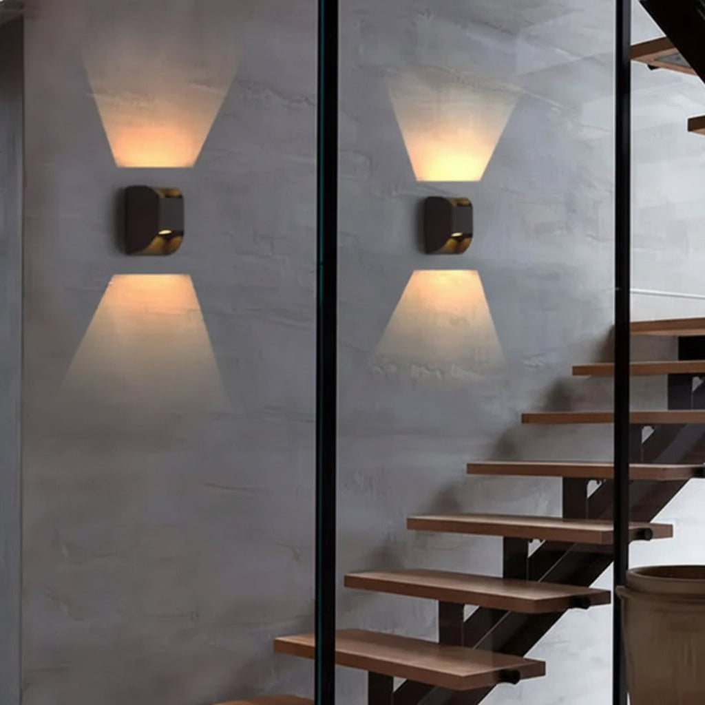 Outdoor Wall Light - Waterproof Sconce for Modern Spaces 2