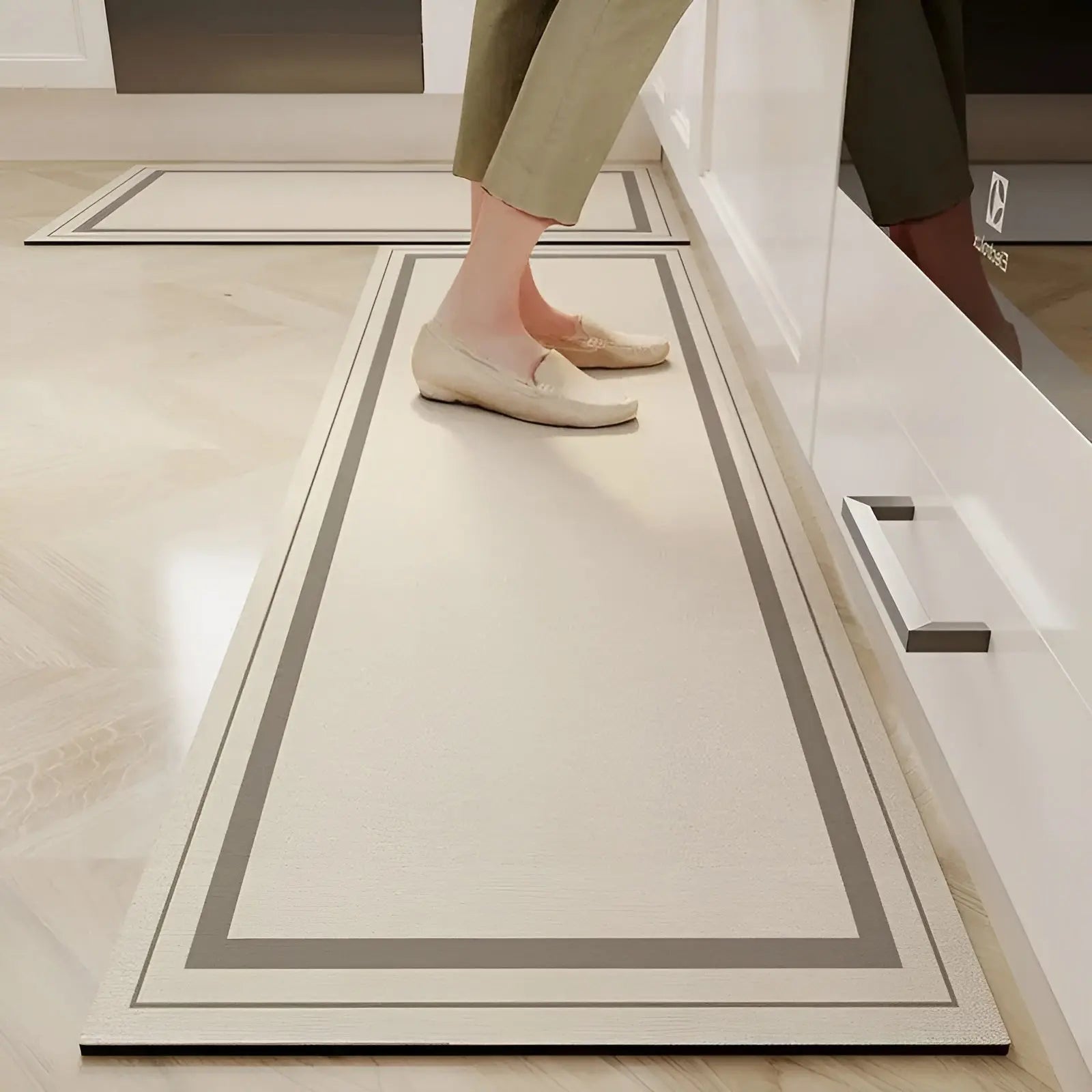 Quick-Dry Non-Slip Kitchen Mat - Anti-Fatigue Cushioned Comfort 8