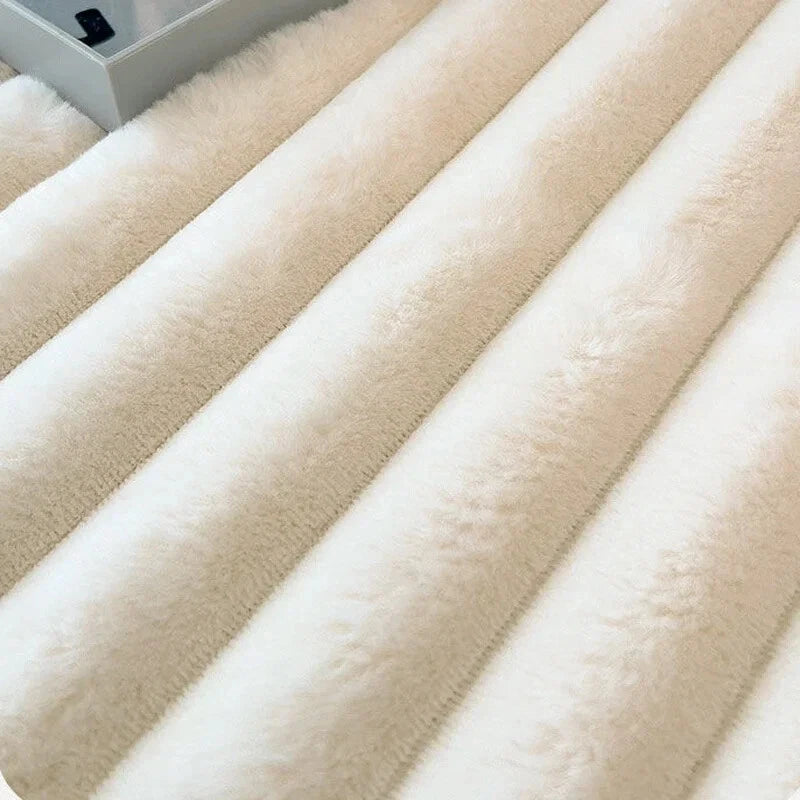 Quilted Velvet Fitted Bed Sheet - Ultra-Soft Comfort & Deep Pockets 2