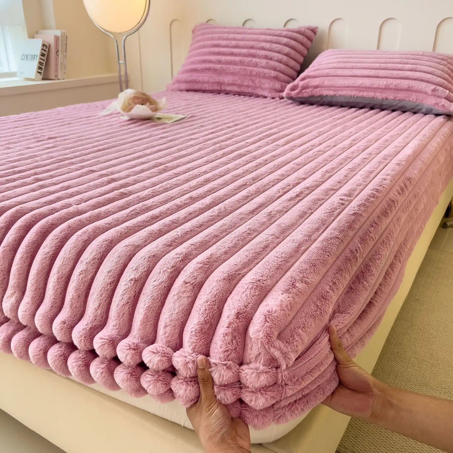 Quilted Velvet Fitted Bed Sheet - Ultra-Soft Comfort & Deep Pockets 4